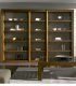 Librería de estilo contemporáneo en nogal Terve