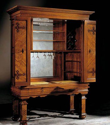 Mueble bar antiguo Manel en Ámbar Muebles.