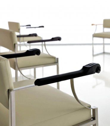 Sillón frailero moderno Masel, detalle
