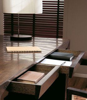 Mesa moderna de despacho Gero