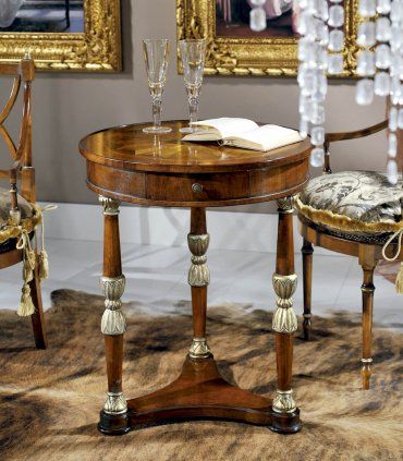 Mesa velador clásica Crotone