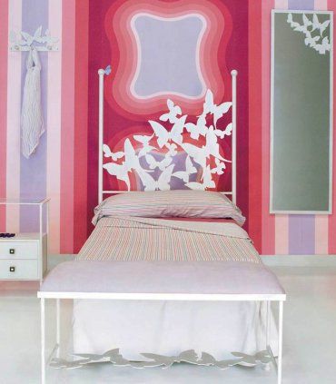 Cabezal juvenil de forja Mariposas, dormitorio
