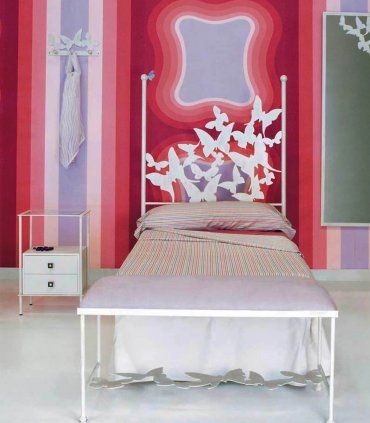 Dormitorio juvenil en forja Mariposas