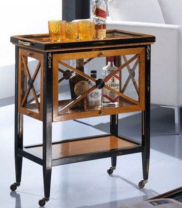 Mueble bar clásico Berien, decorado