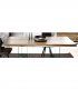 Mesa de comedor moderna patas de cristal Goyaa, detalle