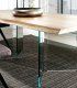 Mesa de comedor moderna patas de cristal Goyaa