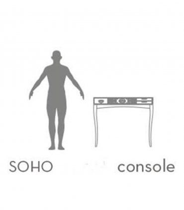 Consola Soho negra de Boca do Lobo, proporción