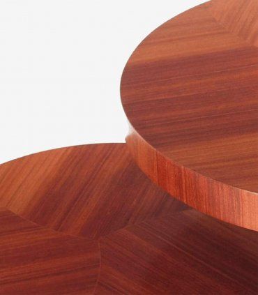 Mesa auxiliar Sulivan de Boca do Lobo