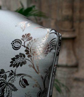 Silla clásica Gilda, detalle tapizado con vivos