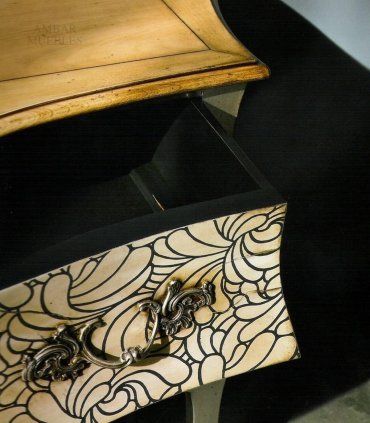 Cómoda Luis XV Loyra, detalle