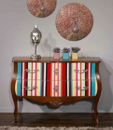 Cómoda clásica decorada rayas Erlina