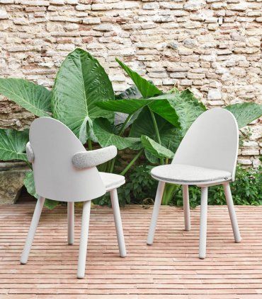 Silla moderna con brazos Uma en Ámbar Muebles