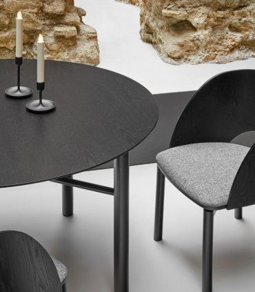 Mesa de comedor ovalada Junco