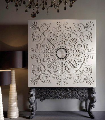 Mueble bar Alexandra, talla gris