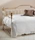 Cama de Día en Forja Laga, detalle