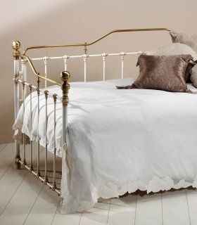 Cama de Día en Forja Laga, detalle