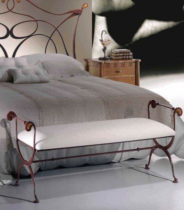 Banqueta Pie de Cama Rosales
