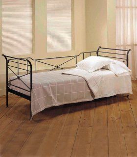 Cama de Día en Forja Cale