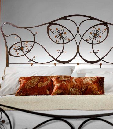 Cama de Forja Yuna, detalle