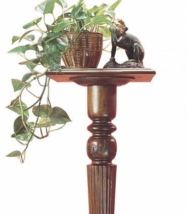 Pedestal clásico en caoba Isidore de Ámbar Muebles