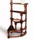 Escalera clásica para librería Caracol de Ámbar Muebles.