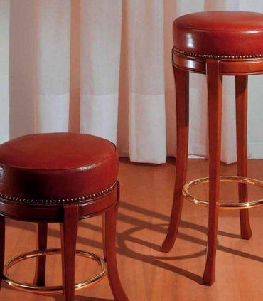 Taburete redondo de piel Latos, detalle