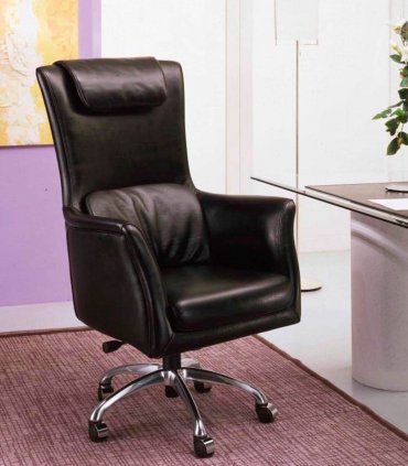 Sillón giratorio de piel Runer grande