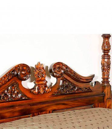 Cama con dosel clásica Reina Ana, detalle