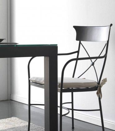 Mesa de comedor moderna Irune, detalle