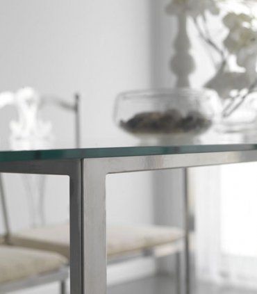 Mesa de comedor moderna Neila, detalle