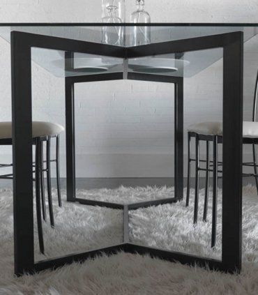 Mesa de comedor de forja Mailen, detalle