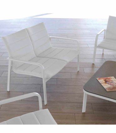 Salón blanco de jardín Cary