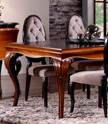 Mesa de Comedor clásica Dalma, detalle