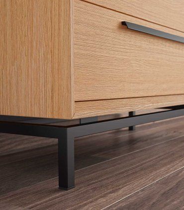 Mueble de Tv Estoril cristal, patas en negro