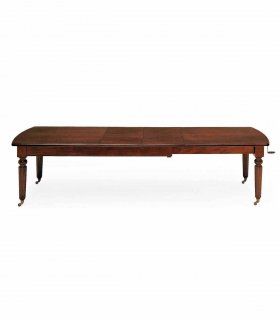 Mesa de comedor clásica Chaldon, abierta