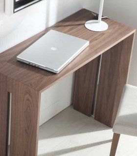 Consola ampliable en nogal Marbar, vista