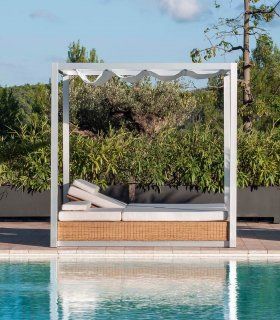 Cama balinesa de diseño Sunset