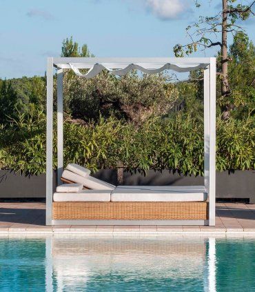 Cama balinesa de diseño Sunset