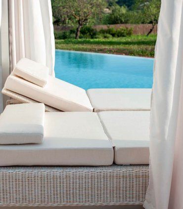 Cama balinesa de diseño Sunset