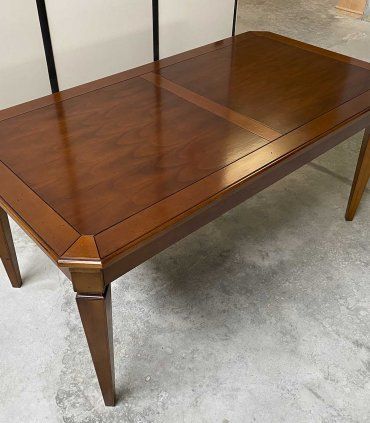 Mesa de comedor clásica Bolem