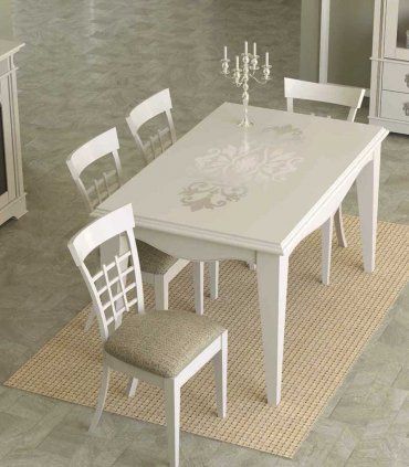 Comedor clásico decorado Canday, mesa