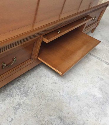 Mueble de Tv clásico Nicosia, bandeja