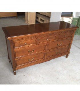 Cómoda clásica Nicosia, grande