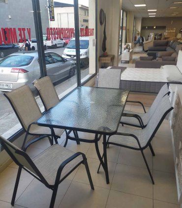 Conjunto de mesa y 6 sillas de terraza Gasco, lado
