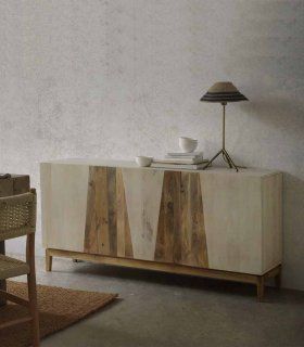 Aparador macizo de mango con patas Buqui, ambiente