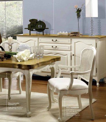Mesa de comedor pequeña provenzal Trento