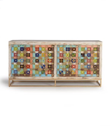 Aparador de madera con mosaico de colores estilo étnico Indo