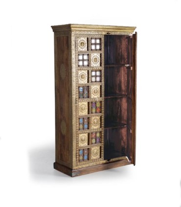 Armario de madera de acacia maciza con tallado artesanal Nadia