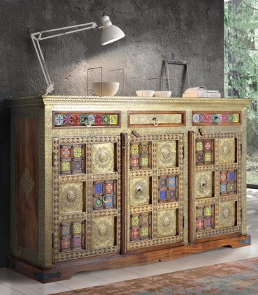 Aparador artesanal de madera de acacia con relieves étnicos y mosaicos decorativos Nadia II