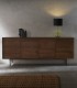 Mueble TV Joe de Madera de Mango con 3 Puertas Joe, ambiente